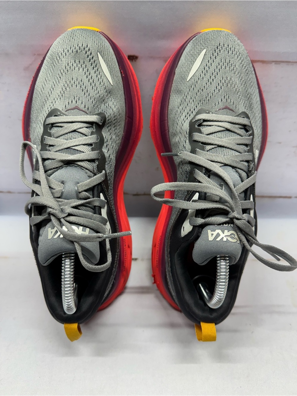 Hoka One One Bondi 8 Men’s US 8 Wide D EU 42 Gray Red Running Shoes 1123202